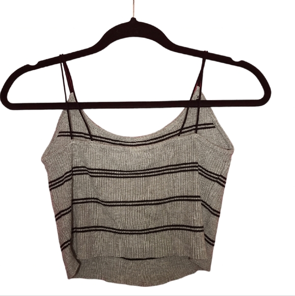 Crop Top, M, Gray and Black - Picture 2 of 2